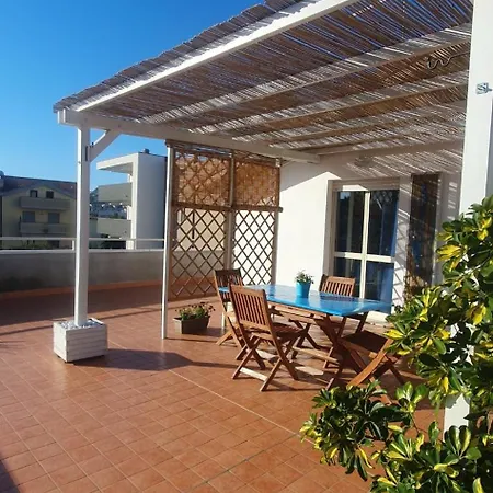 Santafe'- Attico A Due Passi Dal Mare - Parcheggio Privato Montesilvano