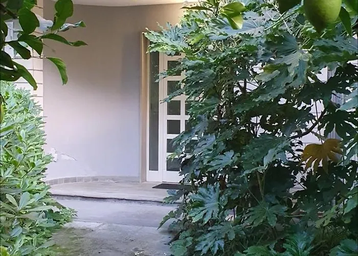 Santafe'- Attico A Due Passi Dal Mare - Parcheggio Privato Montesilvano Marina