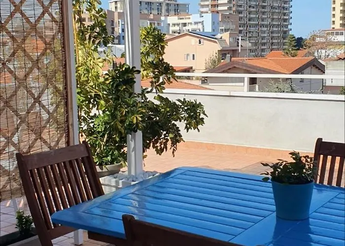 Nyaraló Santafe'- Attico A Due Passi Dal Mare - Parcheggio Privato