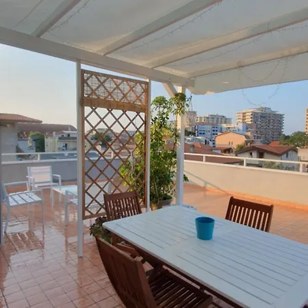 بيت للعطل Santafe'- Attico A Due Passi Dal Mare - Parcheggio Privato Montesilvano Marina